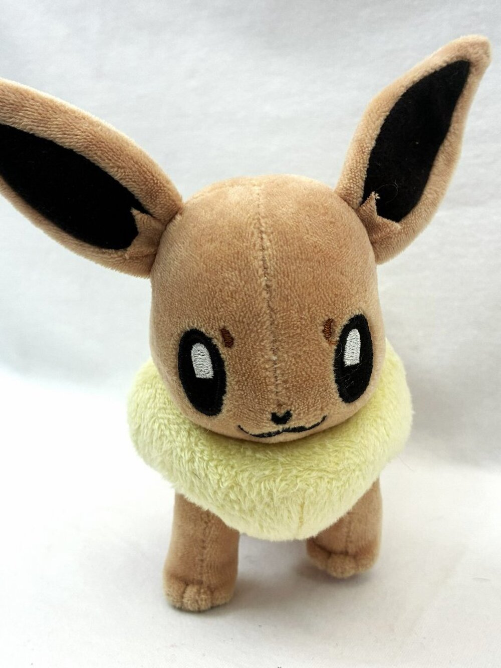 Pokémon Sitting Eevee Plush Toy 8" Soft Cute Normal Type Collectible Plushie